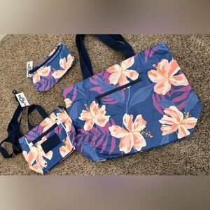 Aloha collection “adrift” bags (set of 2, NWT). Big bag gone.